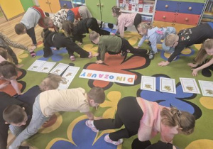 Poznajemy świat dinozaurów