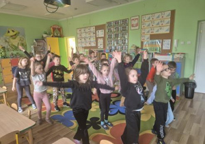 Poznajemy świat dinozaurów