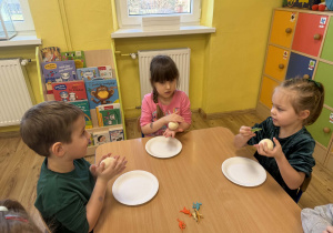 Dzień dinozaura w grupie Kreciki