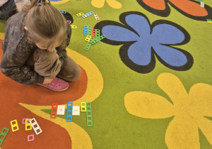 Zabawy matematyczne z klockami Nemi.