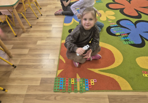 Zabawy matematyczne z klockami Nemi.