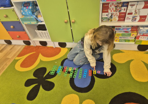 Zabawy matematyczne z klockami Nemi.