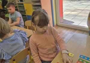 Zabawy matematyczne z klockami Nemi.