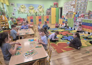 Zabawy matematyczne z klockami Nemi.