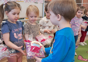 "Dzień kobiet" w grupie "Elfy"