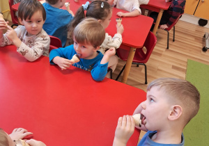 "Dzień kobiet" w grupie "Elfy"