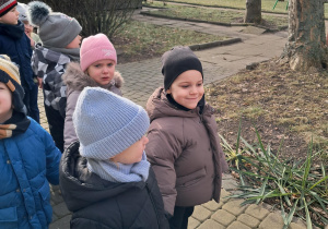 Spacer po przedszkolnym ogrodzie...