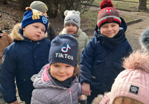 Spacer po przedszkolnym ogrodzie...