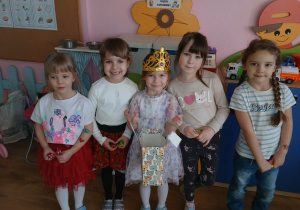 Marianna, Julka, Nela, Ala i Zuzia