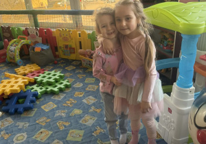 Wesołe zabawy Krecików