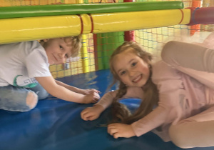 Wesołe zabawy Krecików