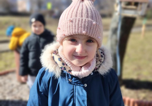 Maja w ogrodzie Calineczki