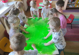 Wspólne malowanie łąki