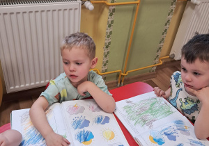 "Pracujemy w książkach"...