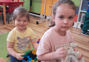 "Zabawy dowolne" w naszej sali...