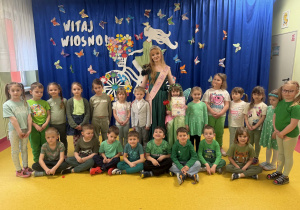 Pszczółki z Królową Róż