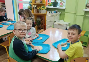 Zabawy z glina i masą solną