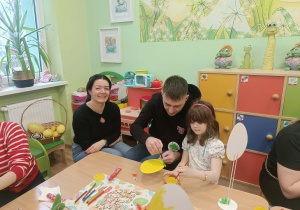 Wielkanocne warsztaty z cyklu "Razem z rodzicami".