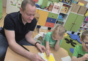 Wielkanocne warsztaty z cyklu "Razem z rodzicami".