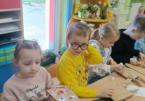 Wielkanocne zabawy z jajkiem w naszej grupie