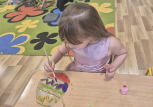 Sensoryczne pisanki.