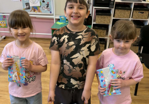 Wiktoria, Antoś i Julka Ś