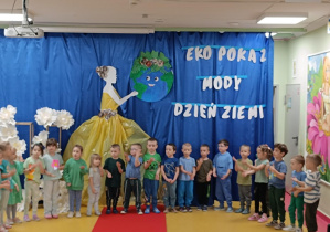 Występ dzieci z grupy Motylki.