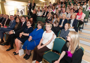 Widownia pełna gości zgromadzonych na Jubileusz.