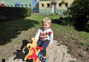 Zabawy w ogrodzie przedszkolnym...