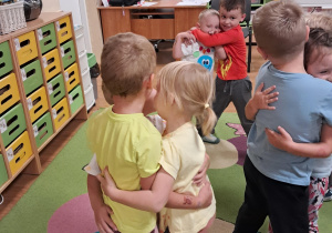 "Dzień kropki" w grupie "Motylki"
