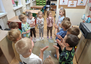 Urodziny w grupie "Myszki"