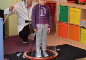 Lilka w bańce mydlanej