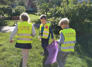 Akcja "Sprzątanie świata"