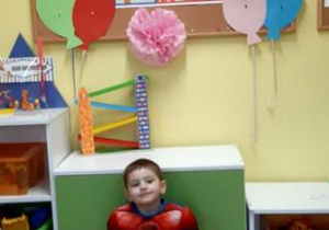 Tomek w przebraniu.